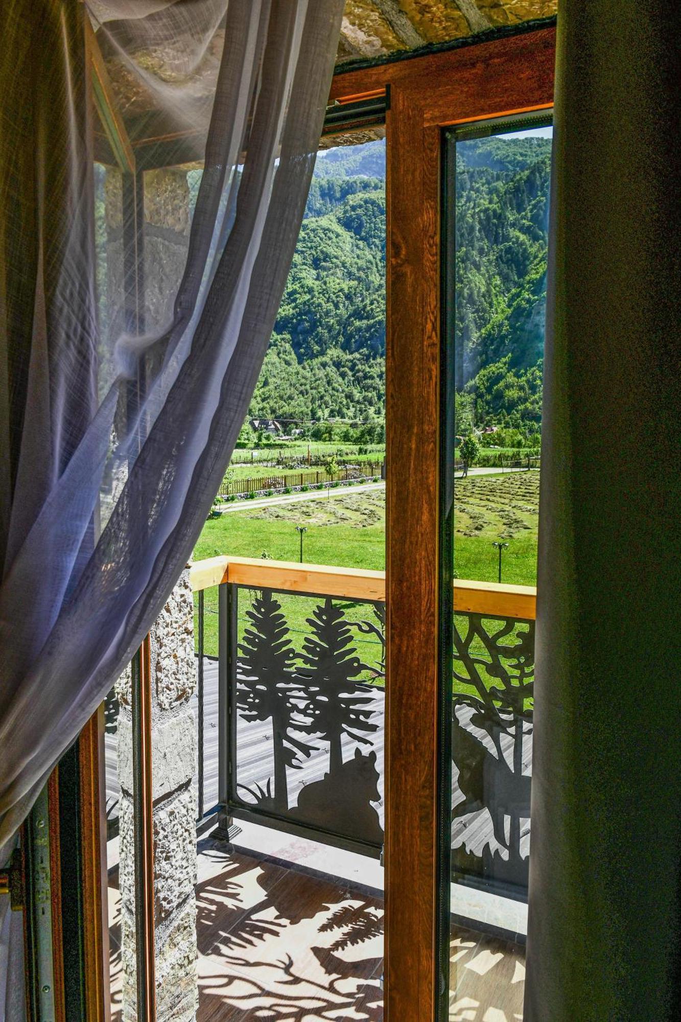 Villa Golden Theth Grunas Екстер'єр фото